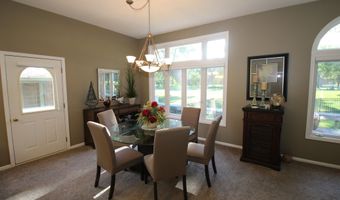 946 Emerald Hills Dr S, Arnolds Park, IA 51331