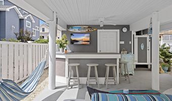 222 7TH St, Beach Haven, NJ 08008