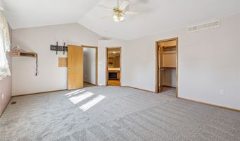 1340 Alderwood Dr, Altoona, IA 50009