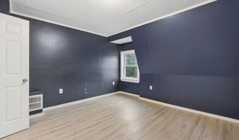 127 Broad St, Auburn, ME 04210