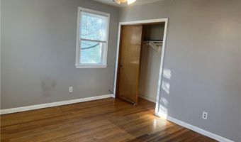 5 Lakeside Ave, Cranston, RI 02910