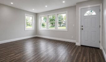 9 Emerald Ln S, Amityville, NY 11701