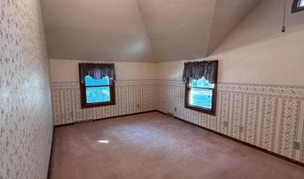 709 N St, Aurora, NE 68818