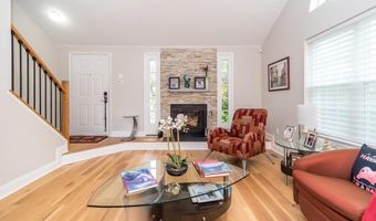 1000 CREEK Dr, Ambler, PA 19002