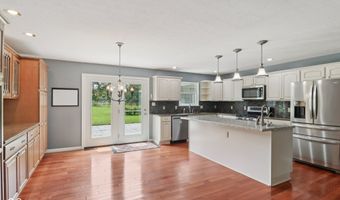 151 South St, Southport, IN 46227