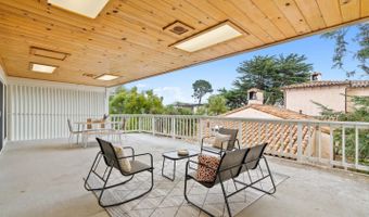 320 Cliff Dr, Aptos, CA 95003