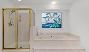 915 Timber Glen Ln, Ballwin, MO 63021