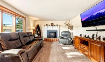 124 Cloud Peak Dr, Buffalo, WY 82834