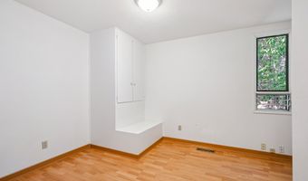 1015 Oneida Cir, Ashland, OR 97520