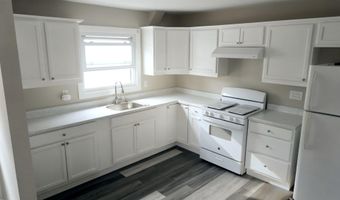 20 OAK St 2, Bayonne, NJ 07002