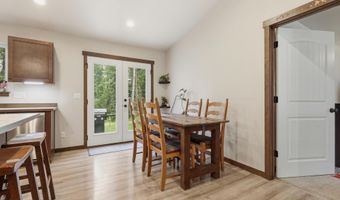 5611 Blacktail Rd, Careywood, ID 83809