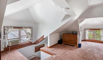 25 University Ter, Burlington, VT 05401