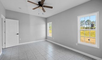 110 Peach Ln, Baxley, GA 31513
