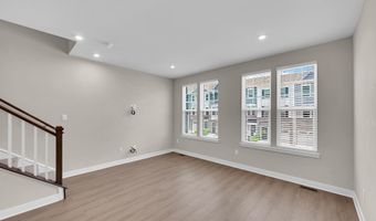 9 Halifax Rd, Bayville, NJ 08721