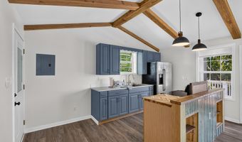 9002 Alabama St, Bay St. Louis, MS 39520