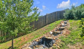 530 Falls Cottage Run, Boiling Springs, SC 29316