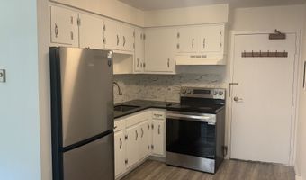 39 Briarwood Ln A, Branford, CT 06405