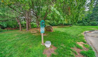 105 Peddlars Dr 105, Branford, CT 06405