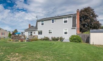22 Beech Hill Rd, Agawam, MA 01030