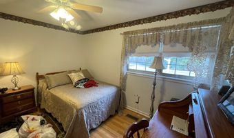 3855 SULPHUR CREEK Rd, Big Sandy, TN 38221