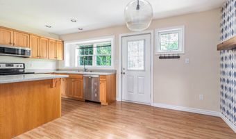 1017 Bluestem Ln, Ann Arbor, MI 48103
