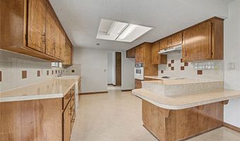 1708 Lawrence St, Bentonville, AR 72712