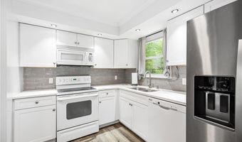 210 Keach Pond Dr, Glocester, RI 02814