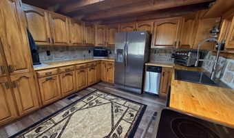 2638 Arpana Cir, Alford, FL 32420