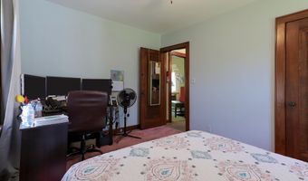 1738 N ERB St, Appleton, WI 54911