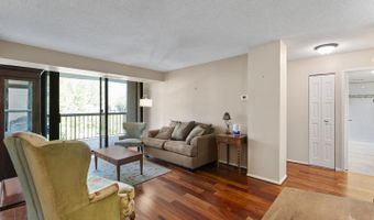 4500 S FOUR MILE RUN Dr 306, Arlington, VA 22204