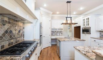1611 NE Chapel Hill Dr, Bentonville, AR 72712