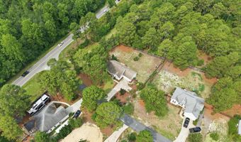 612 Seymour St, Aberdeen, NC 28315