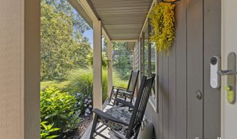 86 Carl Dr NE, Ada, MI 49301