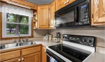 3945 8th Ave NW, Anoka, MN 55303