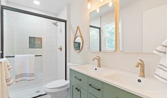 713 Chapman St, Ashland, VA 23005