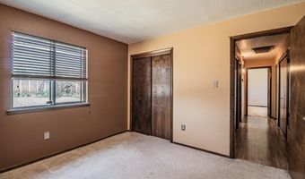 612 HONEYLOCUST St, Bloomfield, NM 87413