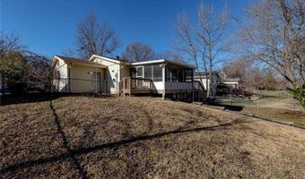 571 Golfwood Dr, Ballwin, MO 63021