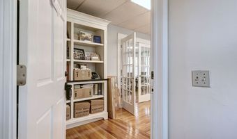 211 Montowese St 1st floor, Branford, CT 06405