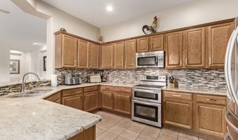 2422 W CLEARVIEW Trl, Anthem, AZ 85086