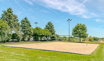 10015 Windjammer Trl, Aurora, OH 44202