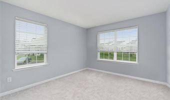301 Redclover Ln, Allentown, PA 18104