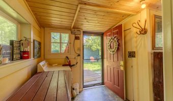 78930 Middle Fork Ln, Bates, OR 97817