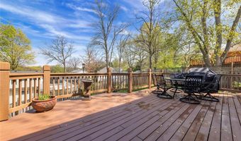 238 Pointe Lucerne Ct, Ballwin, MO 63011