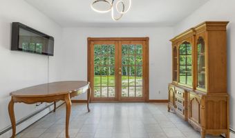 314 Wentworth Rd, Brookfield, NH 03872