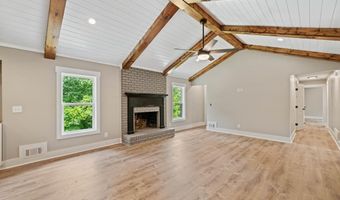 136 Ridgecrest Dr, Ball Ground, GA 30107