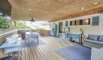 216 Main St, Middletown, NJ 07748