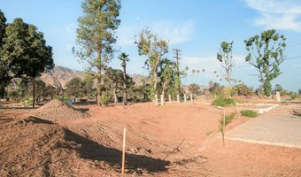 344 E Las Flores Dr, Altadena, CA 91001