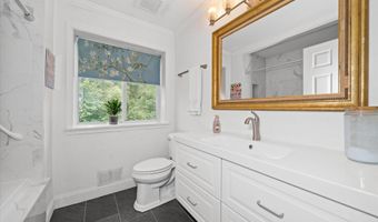 28 STATEN Dr, Hockessin, DE 19707