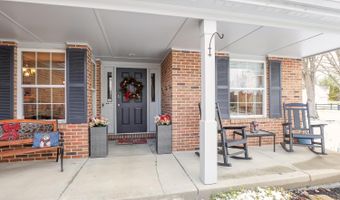 1136 Stewarton, Cincinnati, OH 45102