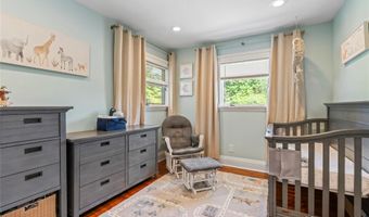 2 Lydia Ct, Albertson, NY 11507